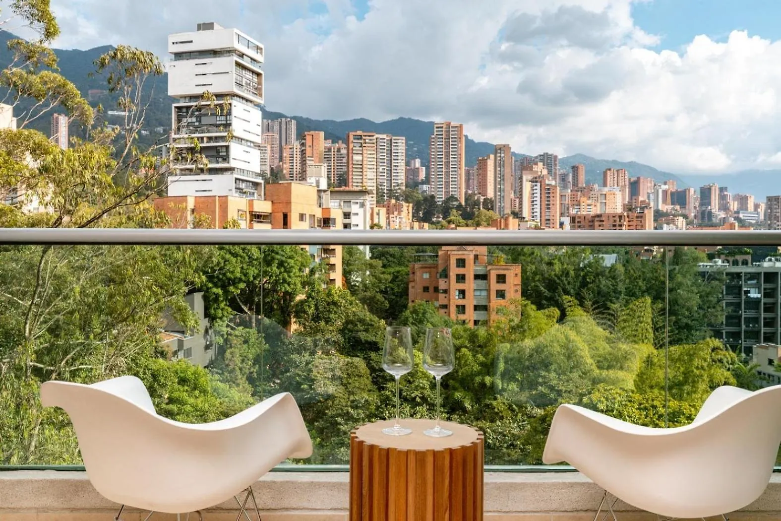 Blux Apartments Medellín