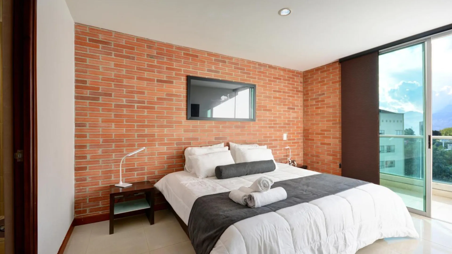 Blux Apartments Medellín