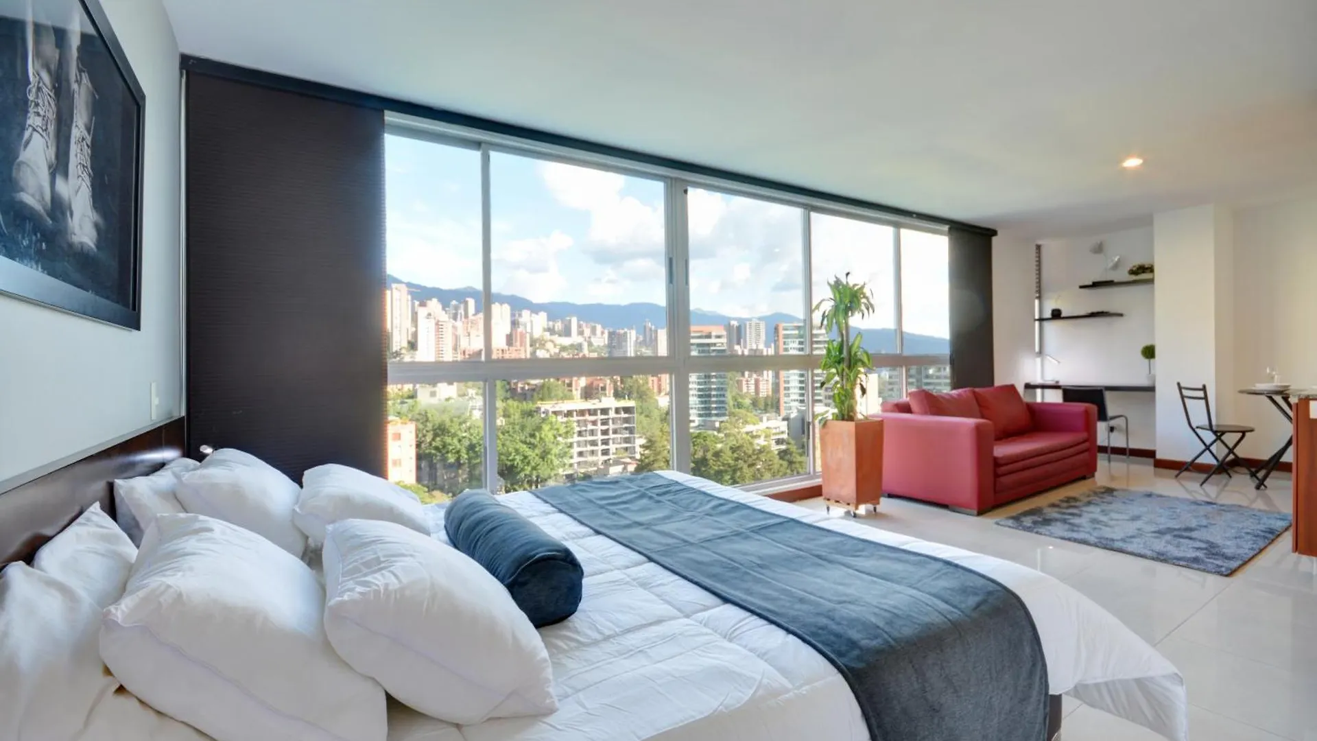 Blux Apartments Medellín
