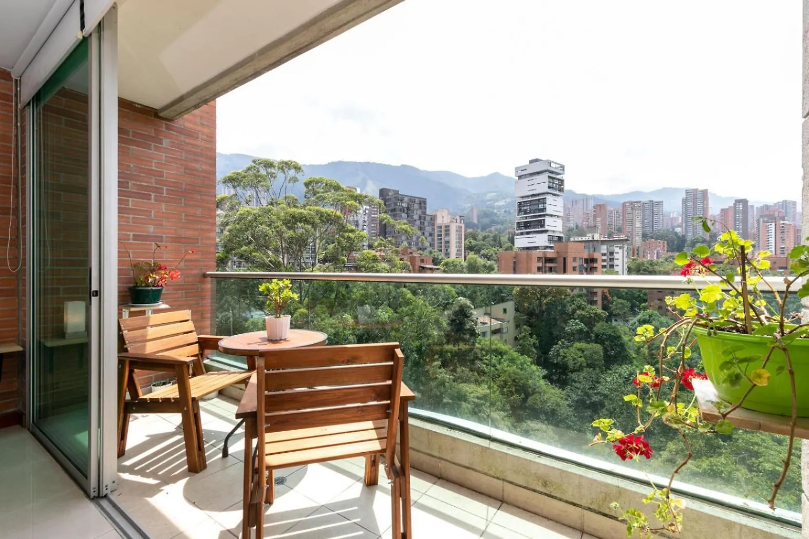 Blux Apartments Medellín 0*,  Colombia
