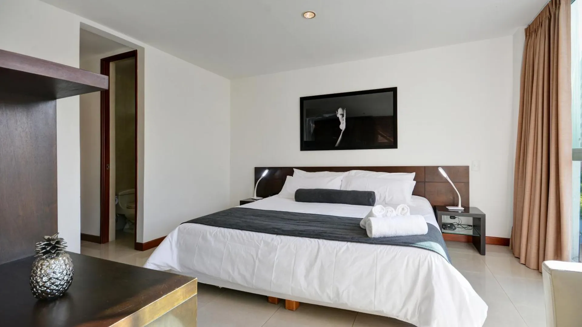 Blux Apartments Medellín 0*,