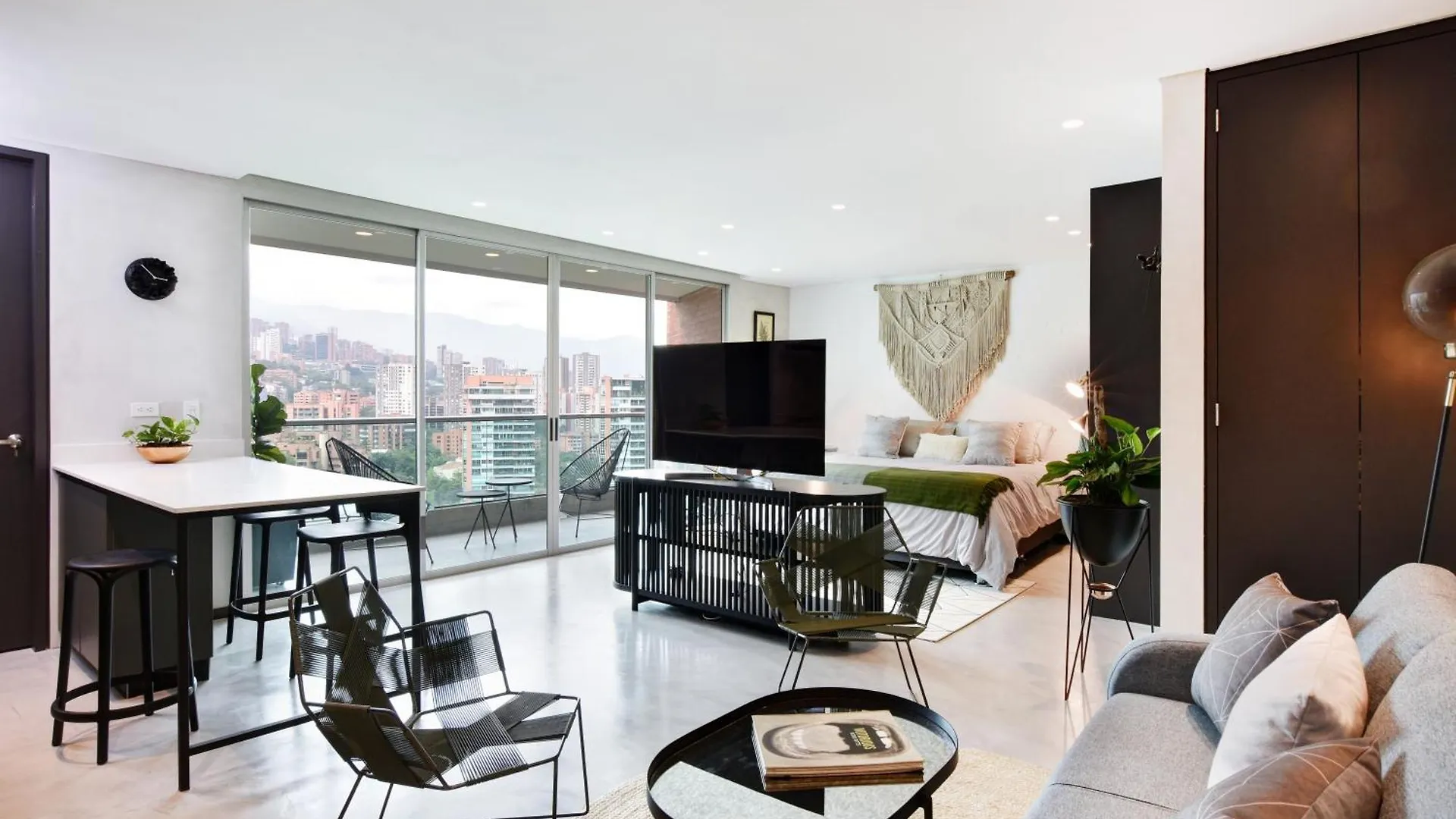 Blux Apartments Medellín