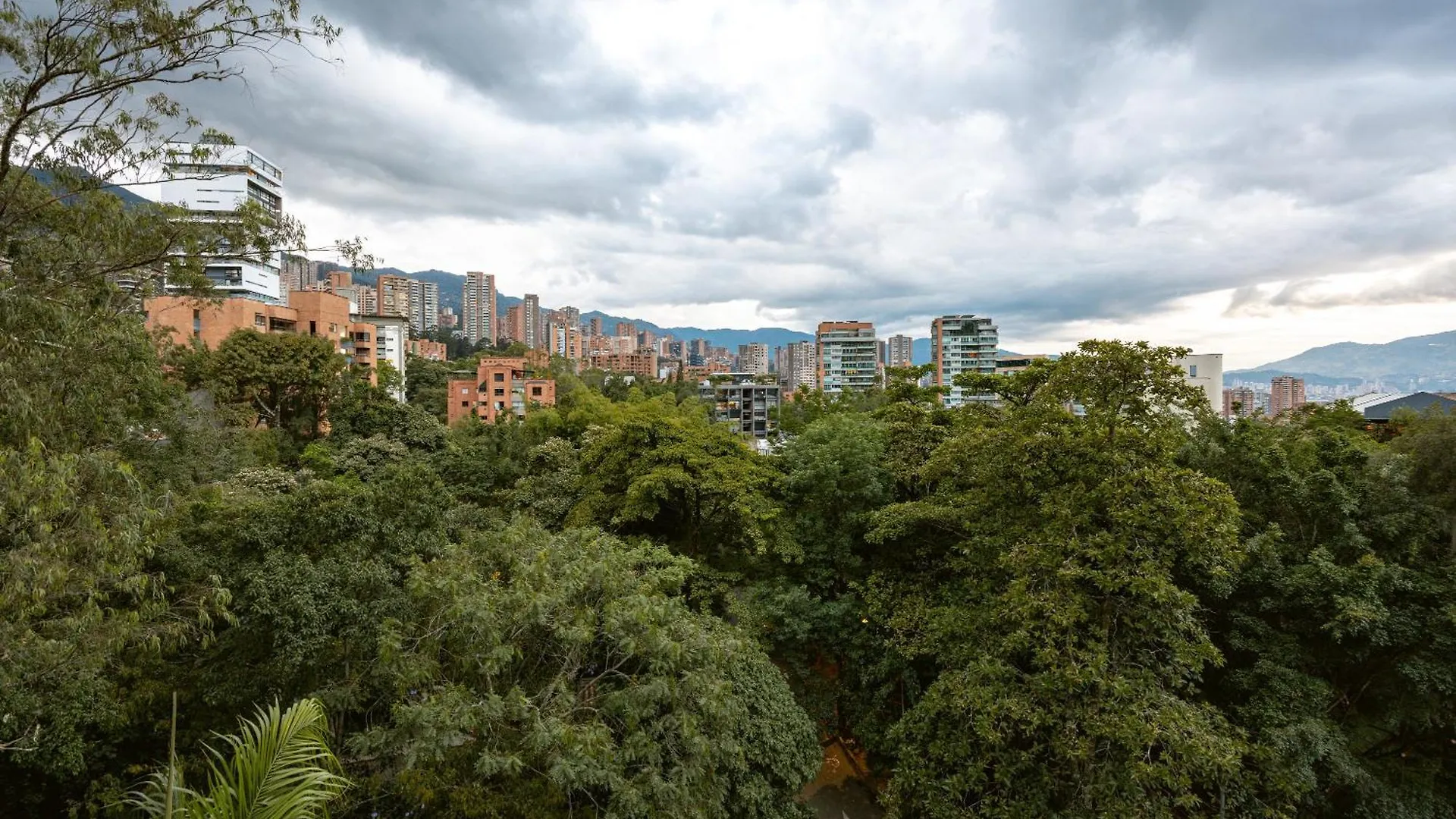 Blux Apartments Medellín Colombia