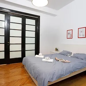 Lovely With 2 Bedrooms , Bucharest Romania