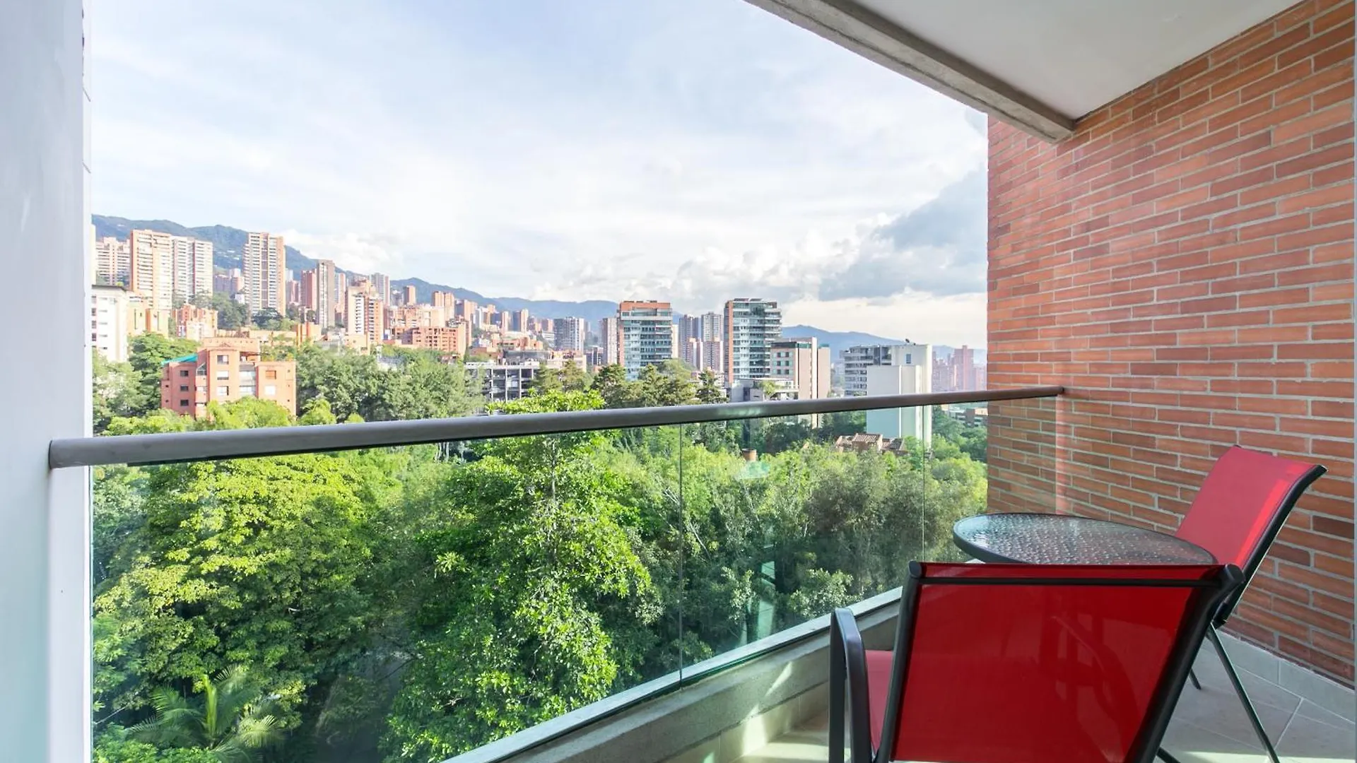 Blux Apartments Medellín 0*,