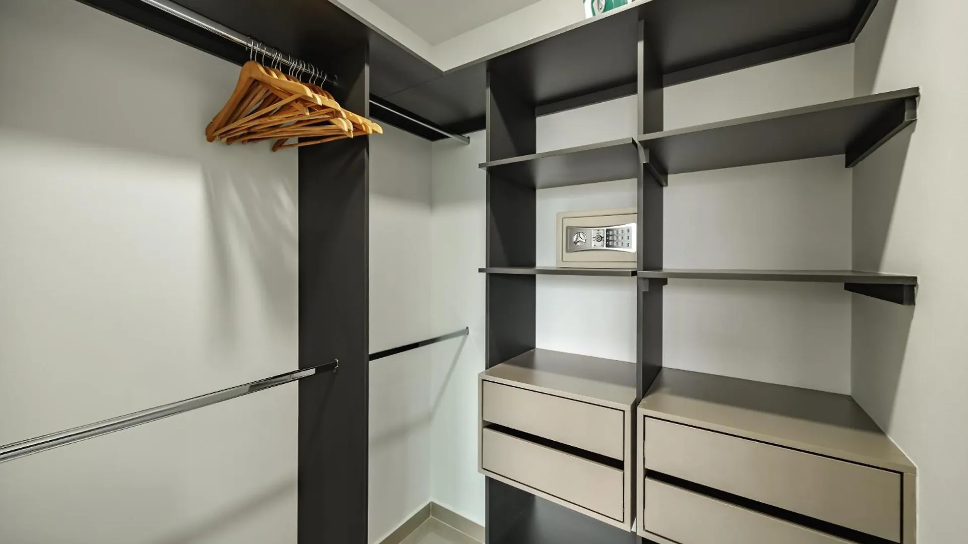Blux Apartments Medellín